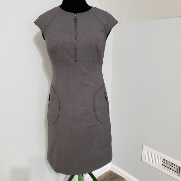 ECCOCI Gray Paneled Round Neck Cap Sleeve Zipper Front Midi Sheath Dress - Picture 2 of 12